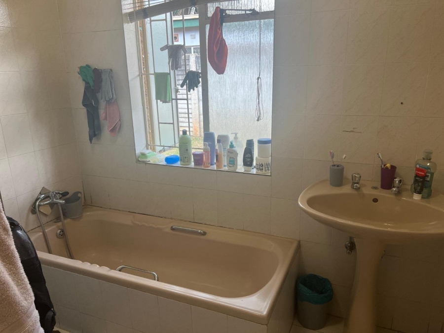 5 Bedroom Property for Sale in Potchefstroom South North West